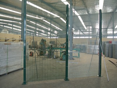 V fold 358 high security fencing panels