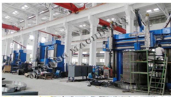 Automatic dreg discharging horizontal pressure leaf plate type filter