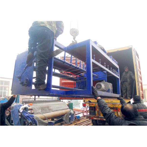 Automatic Hing Jonted Cattle Fencing Equipment , Deer Fence Machine Power Saving