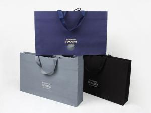 China Custom Brand Premium Packaging Gift Bag Binding Cloth Clothing Tote Bag on sale