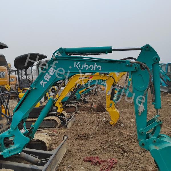 Second Hand Mini Excavator D1105-E4 Engine Model Walking Speed 2.2 / 4.3km/H
