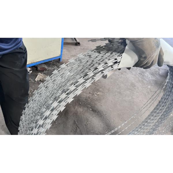 Cbt 65 Electric Galvanized Razor Barbed Wire With High Security Protection