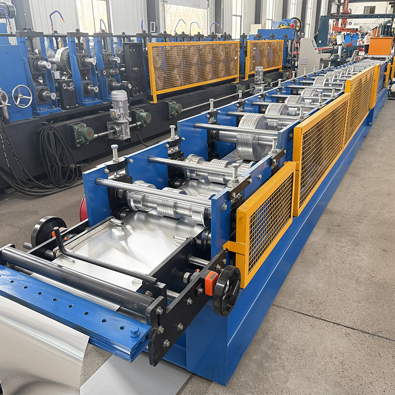 PLC Control Mold Cutting Square Shape Rain Gutter Downspout Roll Forming Machine