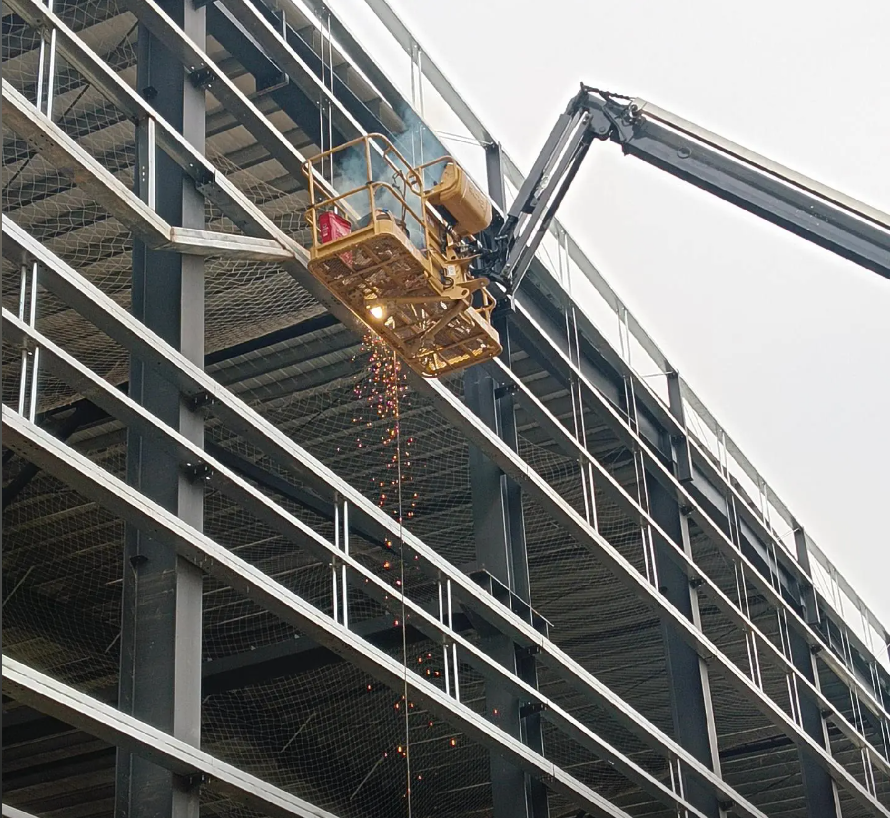 Q355B corrosion-resistant large-span polyurethane sandwich panel steel structure workshop building