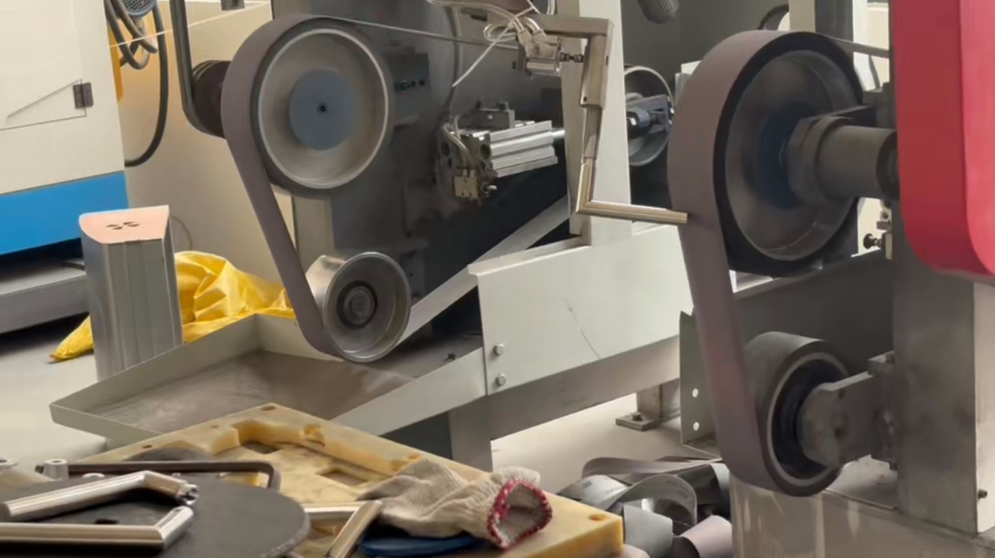 Robotic Grinding And Polishing Technology Ensuring and Repeatable Results in Stainless Steel Welded Handle Manufacturing and Finishing