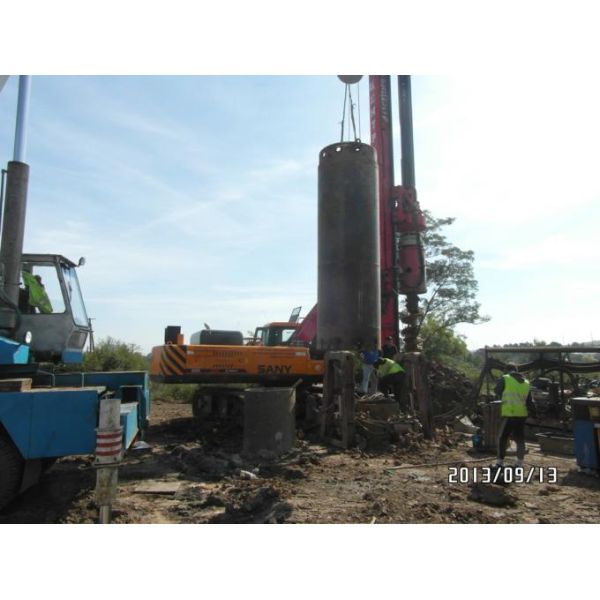 TYSIM KRT150 Casing Oscillator 1500kN.m Max Torque 450mm Stroke for Foundation Piles