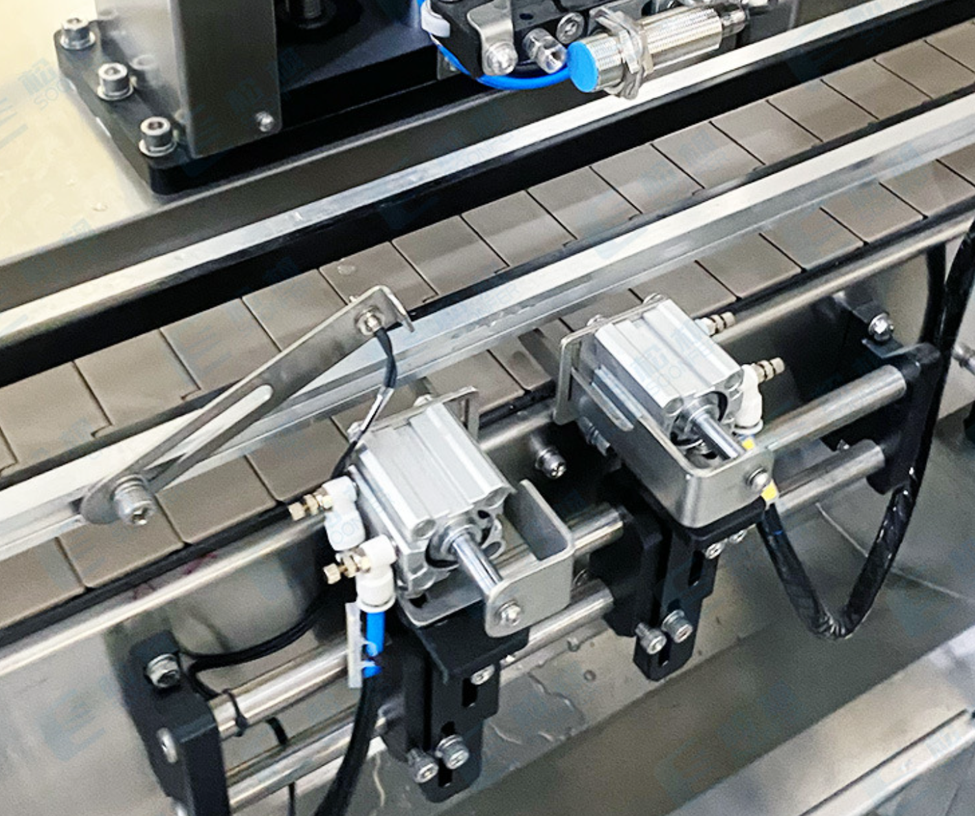 Automatic SUS304 Rotor Pump Peanut Butter Liquid Filling Machine