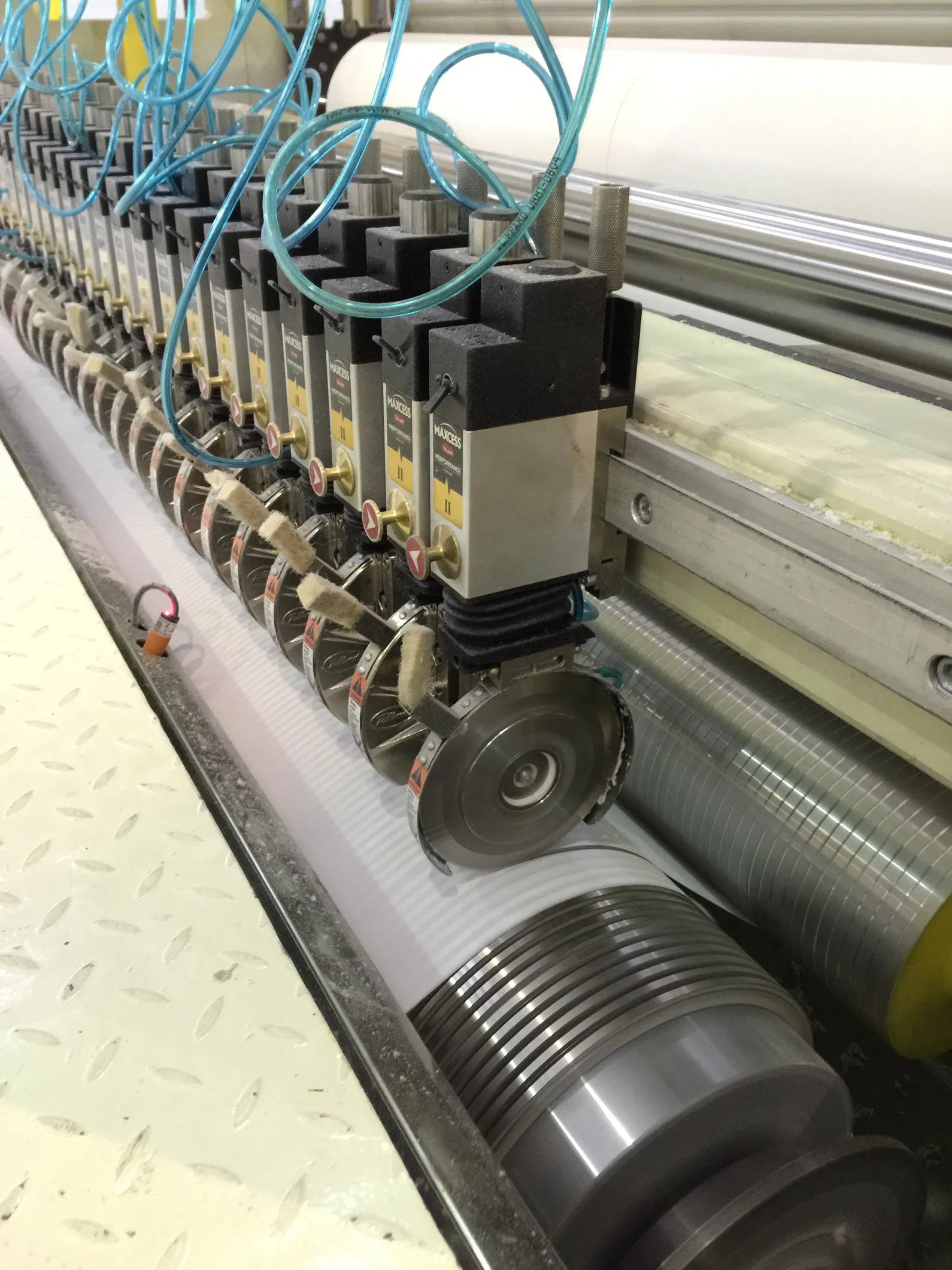 Jumbo Roll Slitting Machine Rewinding