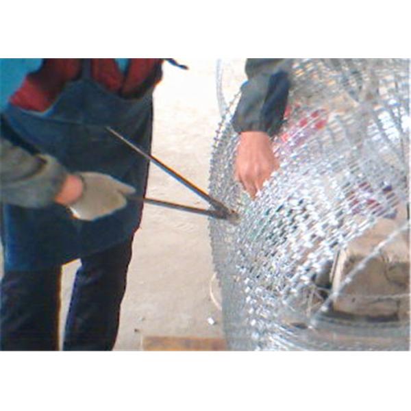 2.5mm Razor Barbed Wire Machine 220m/H Producing Speed