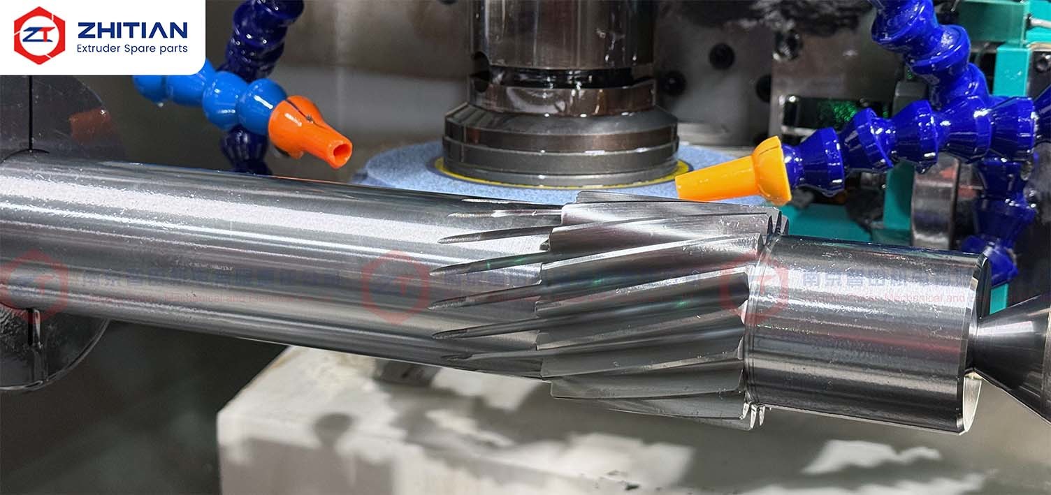 Precision gear grinding for twin screw extruder gearbox transmission components