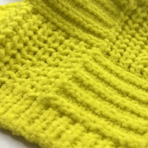 Various Styles Chenille Yarn For Knitting In Various Packaging