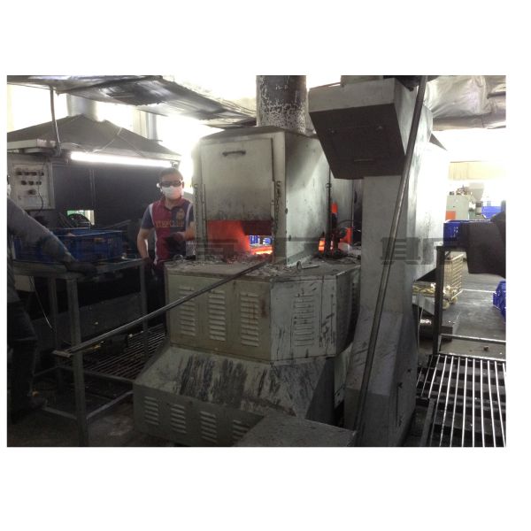 Durable Gravity Die Casting Machine For Brass Water Meter ISO Approved
