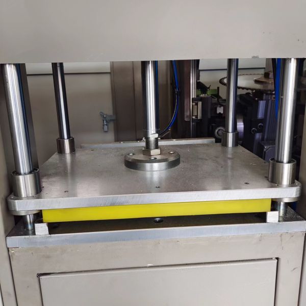 3 Axis Vertical End Milling Machine For Aluminium Window Door Making Machine