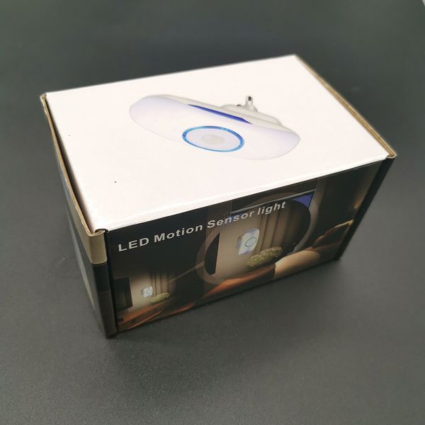 Smart Night Light PIR Motion Sensor Control Cold White Body Induction Mini Lamp Plug-In Sensor Light