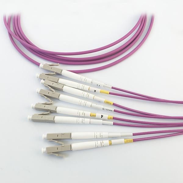 8 Core OM4 MPO Fanout Cable Multimode PC Polish Type For Jumper Connection