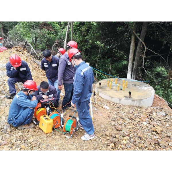 Ultrasonic Crosshole Dynamic Testing Equipment for Detect Completeness of Foundation Piles Concrete Tester