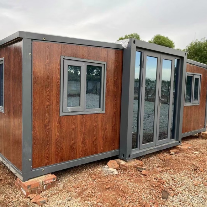 Hot Sale Compact Mini Container House Functional Space-Saving Solution for Outdoor Workshop Kitchen New Product