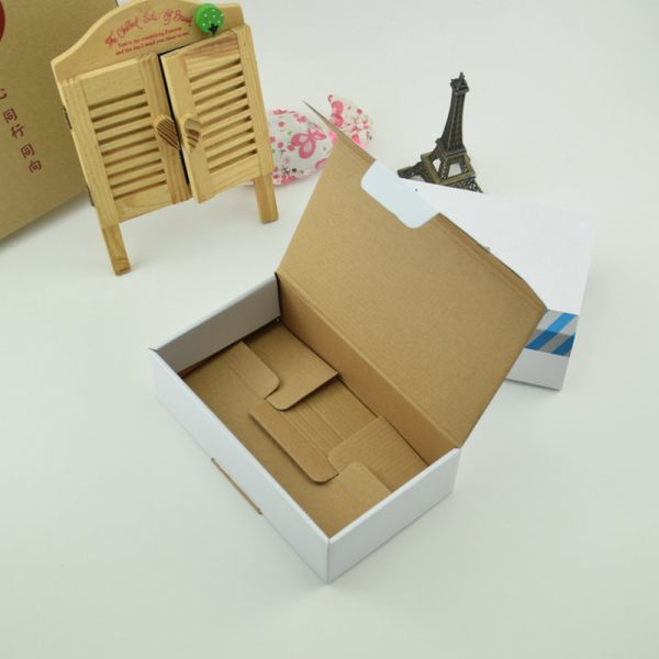 Eco Friendly Rectangular Shoe Box Packaging With Custom Printing