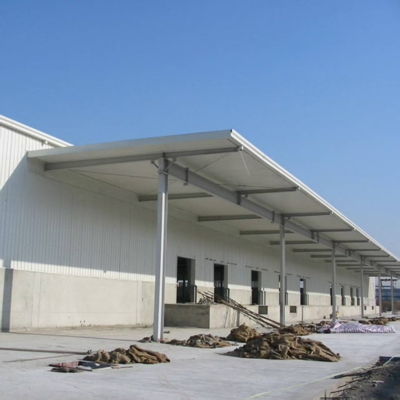 Large Span Customizable Height Prefab Steel Construction Portal Frame Building with 50 Years Lifespan