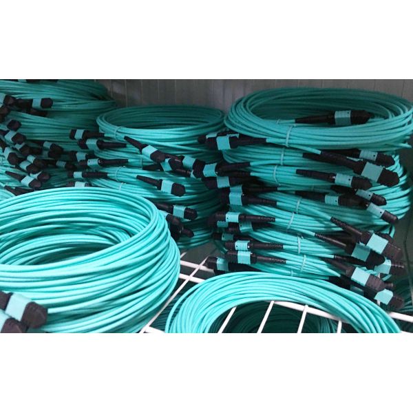 OM3 OM4 MPO MTP Loop Back LSZH Multimode Mini Fiber Patch Cord