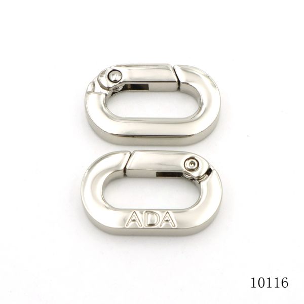 Small Key Chains Accessories Oval Spring Ring Clasp With Custom Engraved Logo