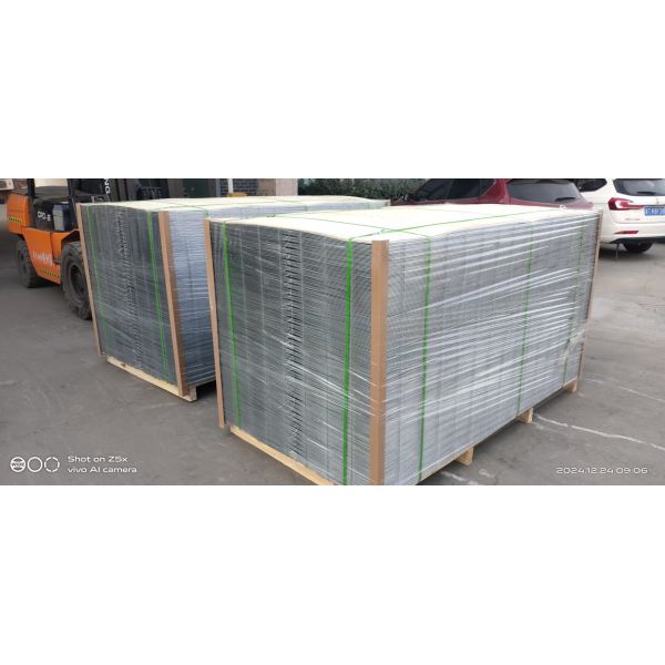 Regular Size 2 X 2 Inch Welded Mesh Galvanised Wire Panel 2.2m Width