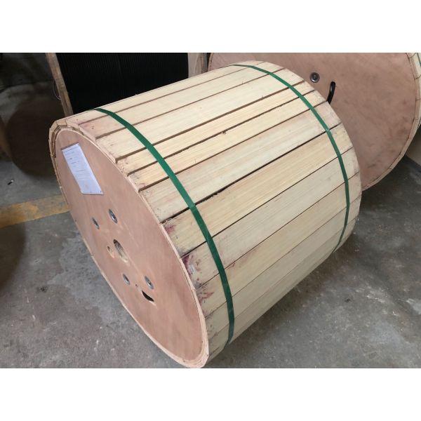 HDPE 24 Core GYXTW Armoured Fiber Optic Cable PBT