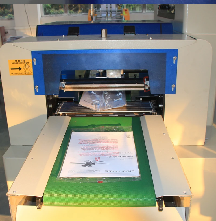 Down Walking Paper Horizontal Bagger Machines Auxiliary Firmware Flow Pack