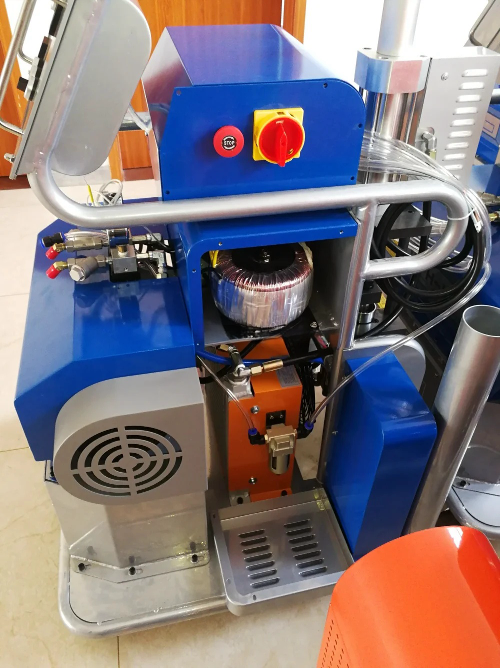 Polyurethane Spray Foam Insulation Machine Hydraulic Polyurea Spray Machine