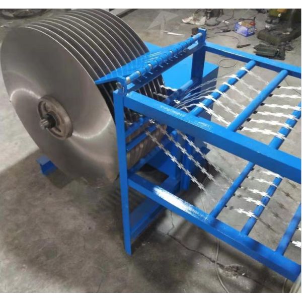 380V Frontier Defense 2.5mm Razor Barbed Wire Machine
