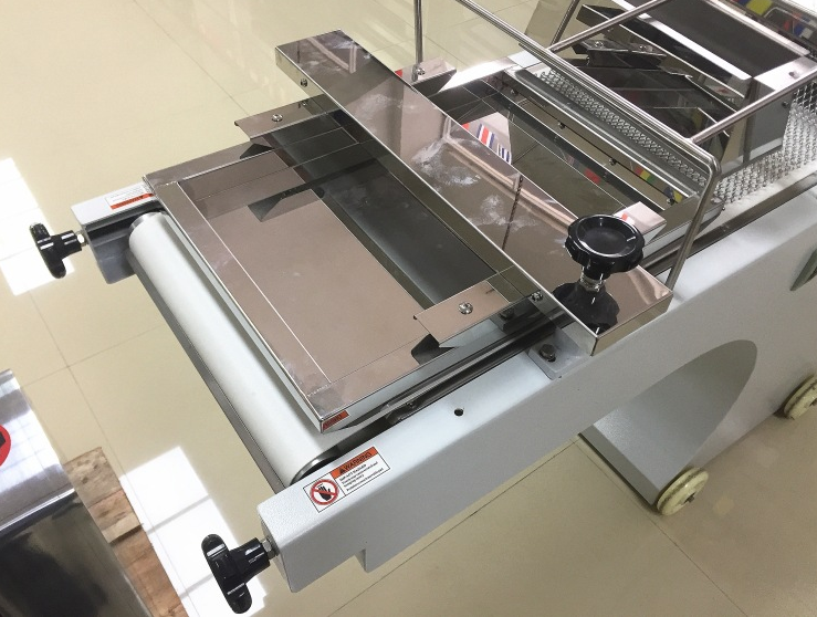 Multifunctional Toast Square Shaping Machine Semi - Automatically
