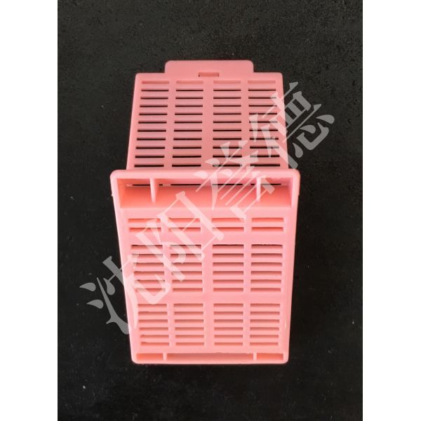 Pink Tissue Embedding Cassettes Multi Compartments For Hospital Laboratory Consumable