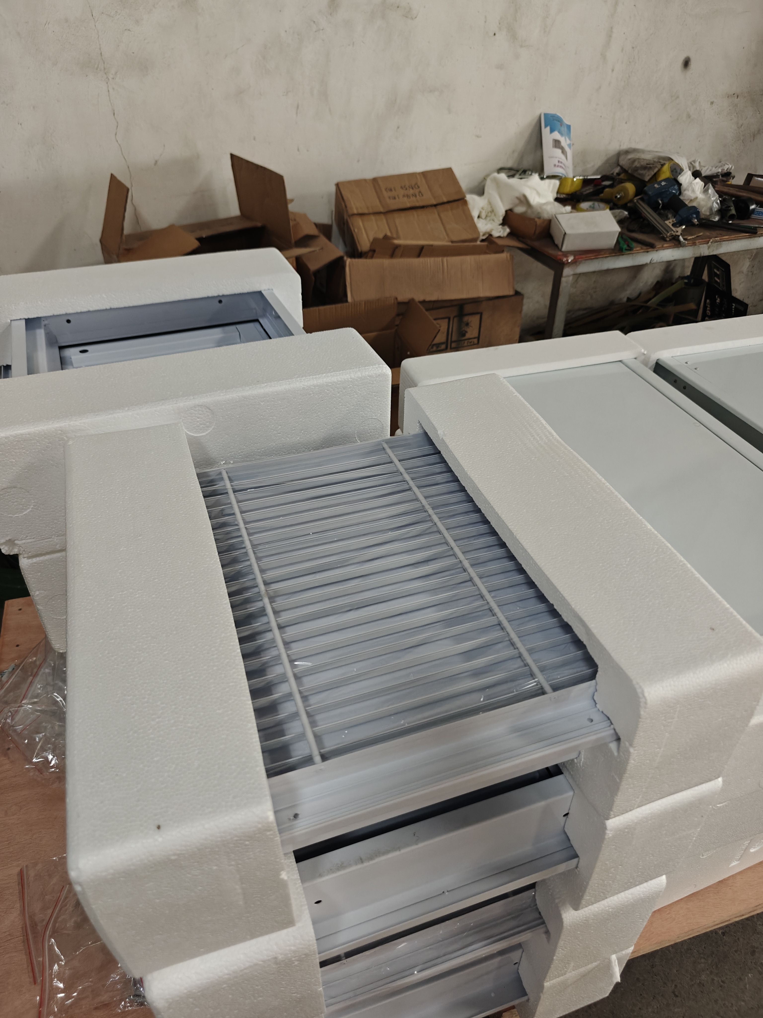 Aluminum Access Panel for Ceiling HVAC Maintenance with Class A Fire Rating and Seamless Integration
