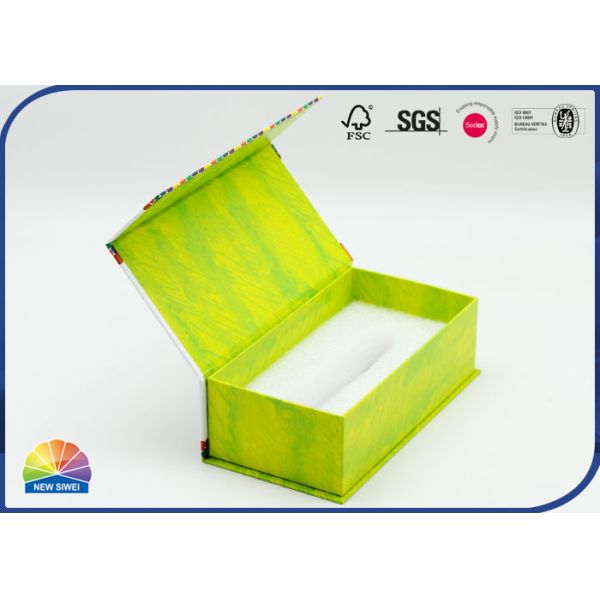 CMYK Printing Hinged Lid Gift Box With Pearl Wool Insert
