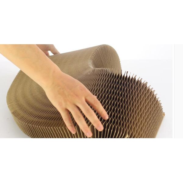 Round Shape Corrugated Cat Scratcher SGS , Cat Cardboard Bed 10%~20% Moisture