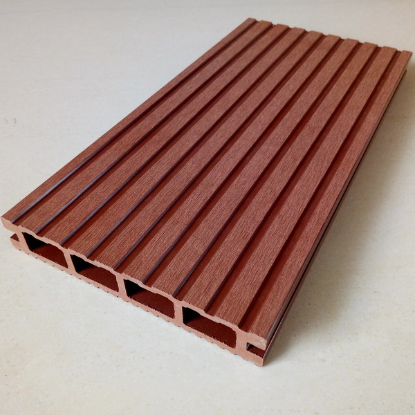 Extruded 150*25mm ISO14001 WPC Hollow Decking
