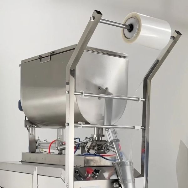 500W Automatic Paste Packing Machine 20cm Film Width Vertical Packaging Machines High Accuracy