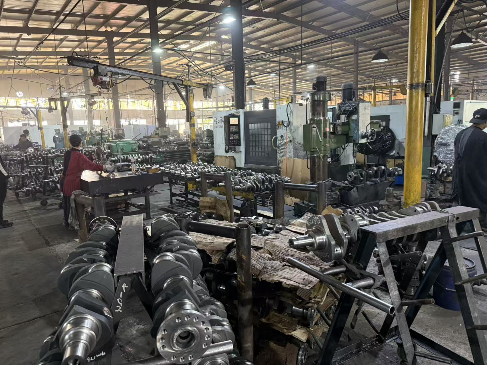 4N7693 Crankshaft With Gear CAT 3306 Engine