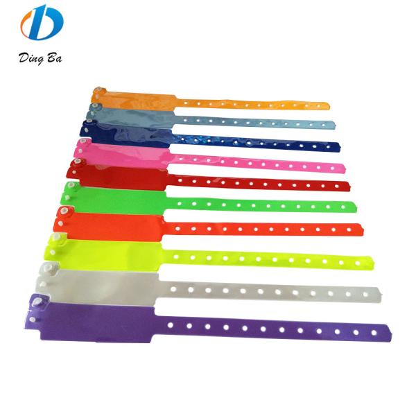 Custom Logo Lanyards Polyester Material for Office Occasions