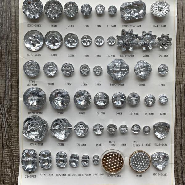 Free sample multi colors plastic acrylic material crystal buttons
