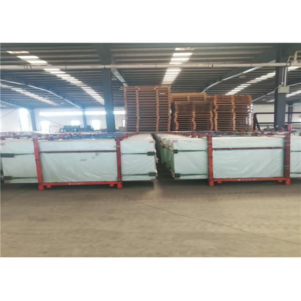Clear Tempered Solar Glass Ultra White High Transmittance Solid Structure