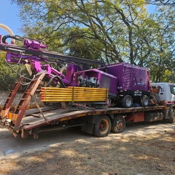 Crawler Drilling Rig Mining Machinery High Performance Separated DTH Drilling Machine