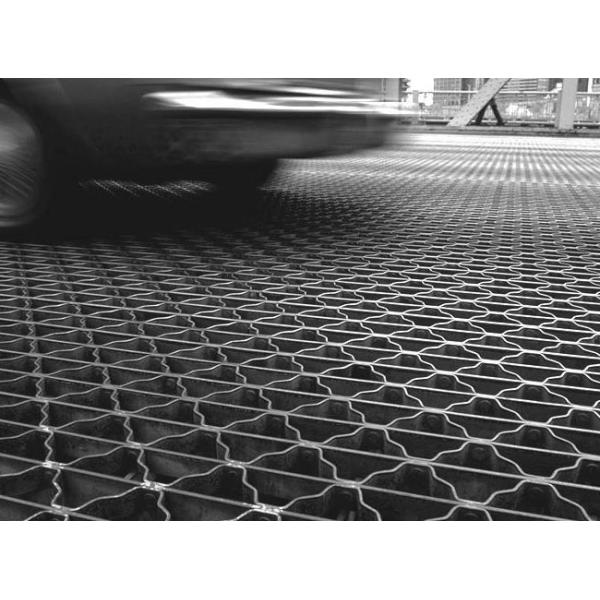 Riveted Steel Grating 3/4" Bearing Bar Spacing High Load Capacity