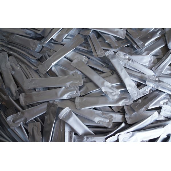 High Quality 1-80ml Stick bag VFFS Packaging Machine automatic packaging machine For Shampoo Shower Face Cream LC-220L
