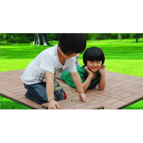 DIY Outdoor PVC Decking Co-extruded WPC Square Pool Deck Tiles for Plastic-Based Design