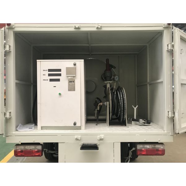 5000 liters Mobile LPG Refueling Truck with Euro III Emission and 120HP Engine