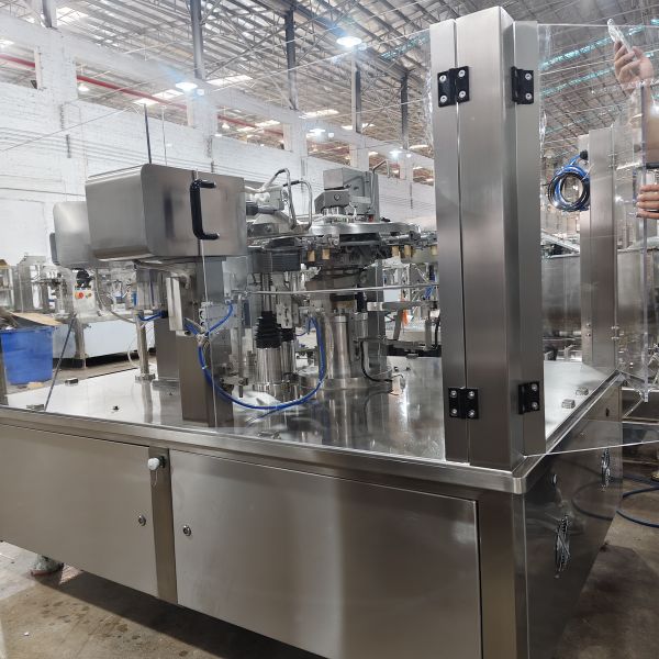 CE Certificate LC-400R 8 STATIONS 200-5000ml Sauce Doypack Packaging Machine|Soup Rotary Doypack Packaging Machine|Concentrated Hot Pot Soup Rotary