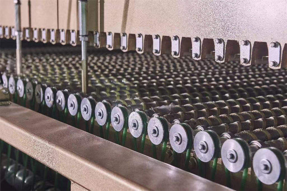 Flat Glass Tempering Furnace Radiation Heating Model Tempering Machine for 4-19mm Glass 1830x3000mm