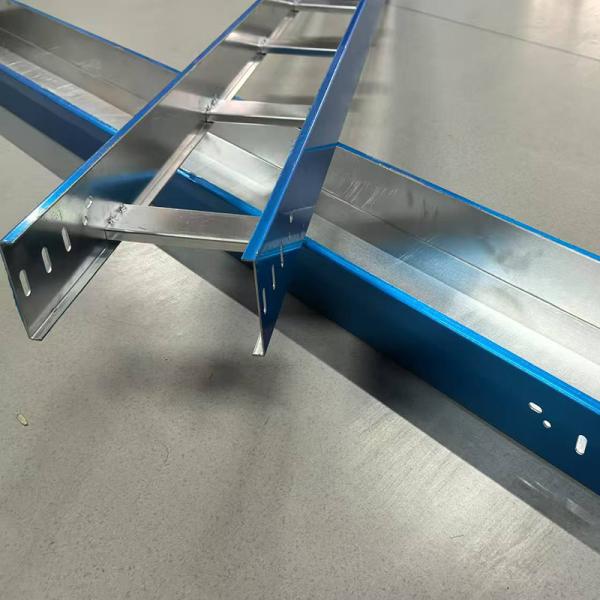 Featherweight FRP Perforated Cable Tray For Ceiling Warehouse