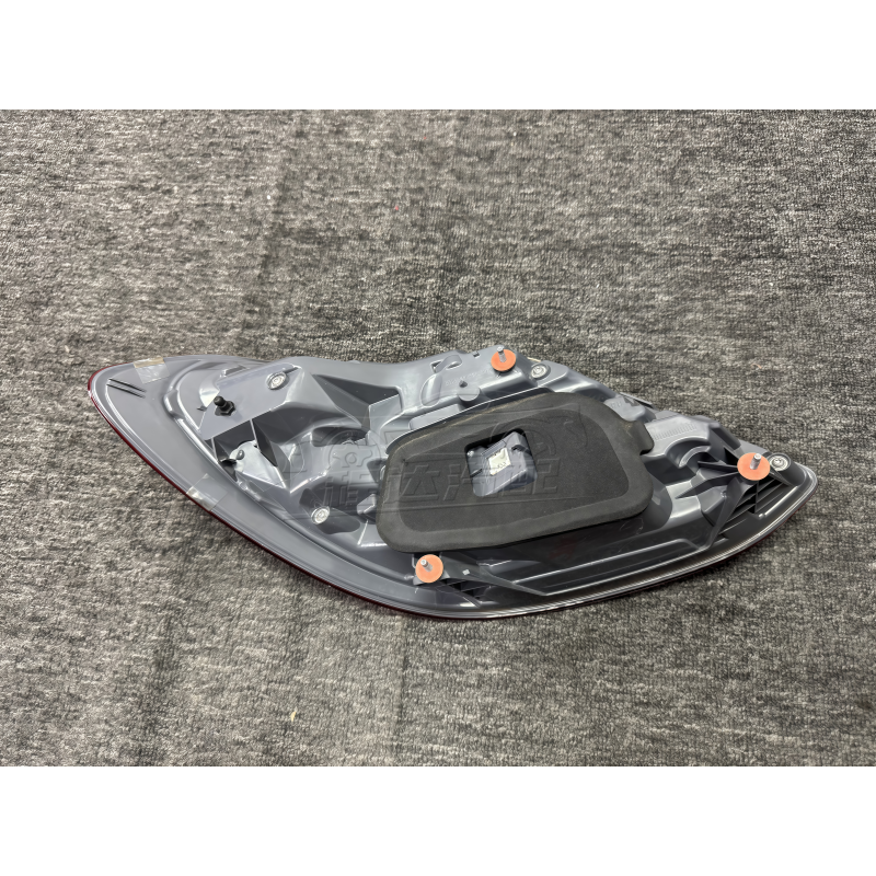 Suitable for Mercedes Benz E-Class 213. E200 E300 E350 E500 Brake Lights, Taillights, and signal Lights